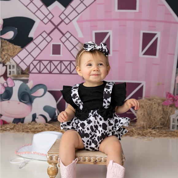 Cow romper - Picture 1 of 5